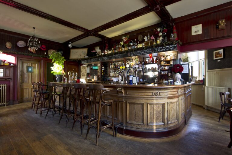 fff3feb0da5845c062fee5f62c6e0e6e 768x512